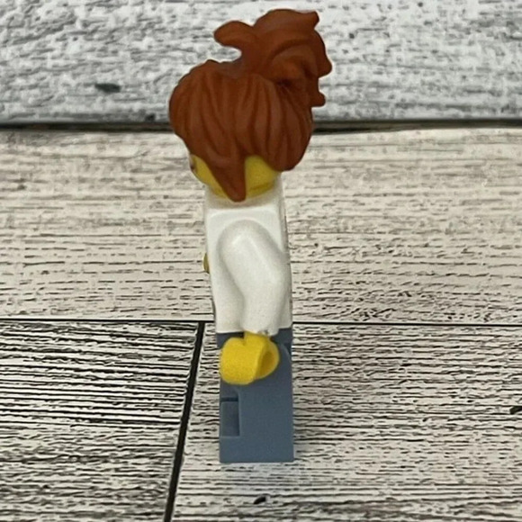 Ann Lee Monster Fighters LEGO® Minifigure Figure Mini fig No Accessories - Picture 2 of 4